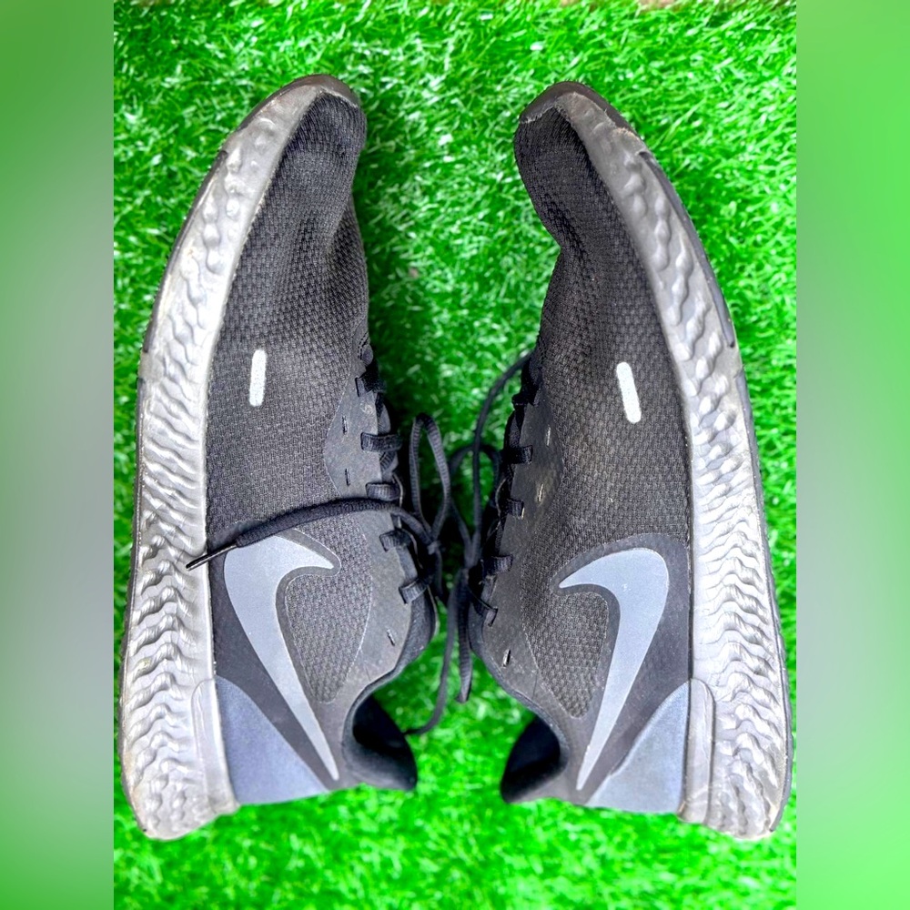 Nike Revolution 5 Black/Anthracite BQ3204-001 M Size 12